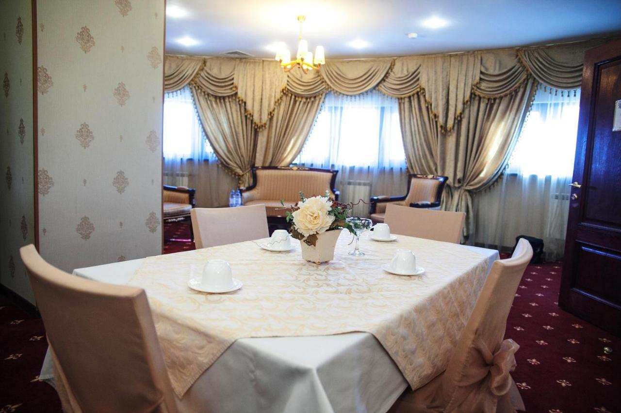 Kazakhstan Hotel Atyraū Eksteriør billede